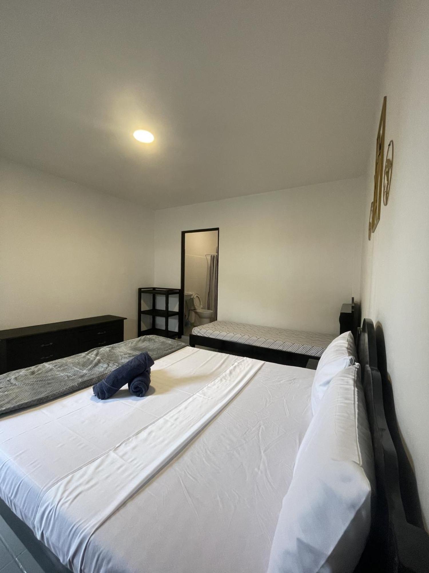 Hotel Sisters Inn Moalboal Eksteriør bilde