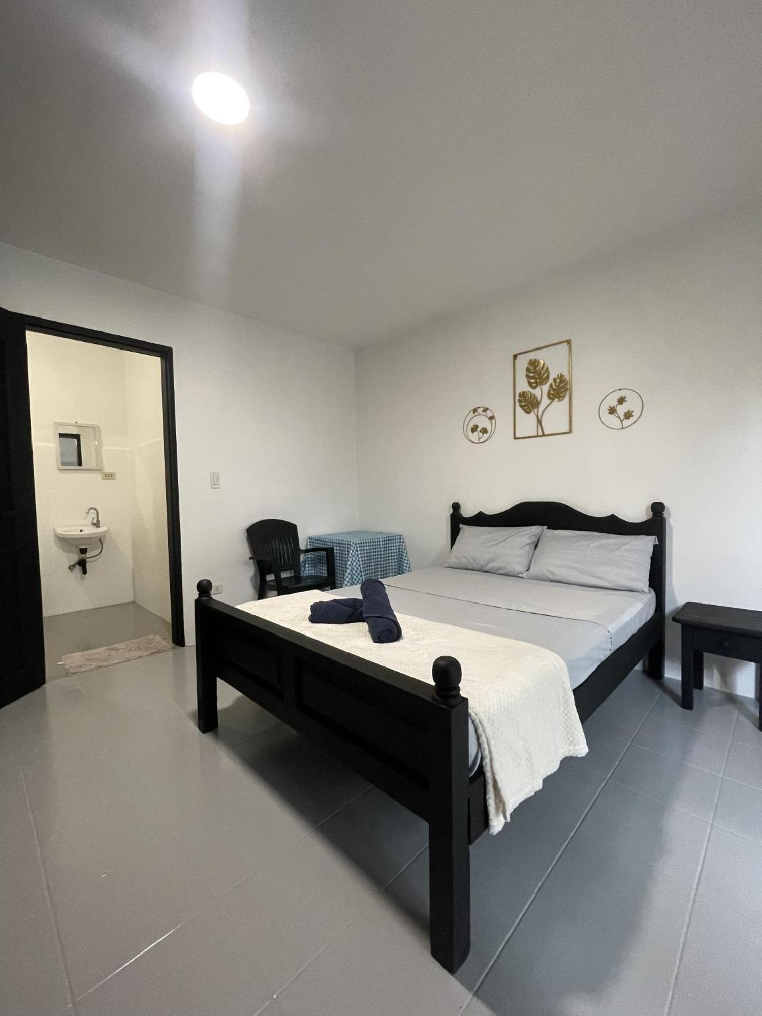 Hotel Sisters Inn Moalboal Eksteriør bilde